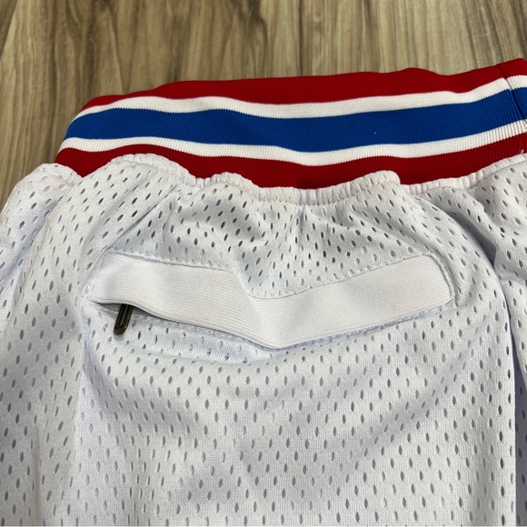 Headgear Classic Michael Jordan Tune Squad Shorts White Men Size XL $88 NWT - Picture 6 of 9